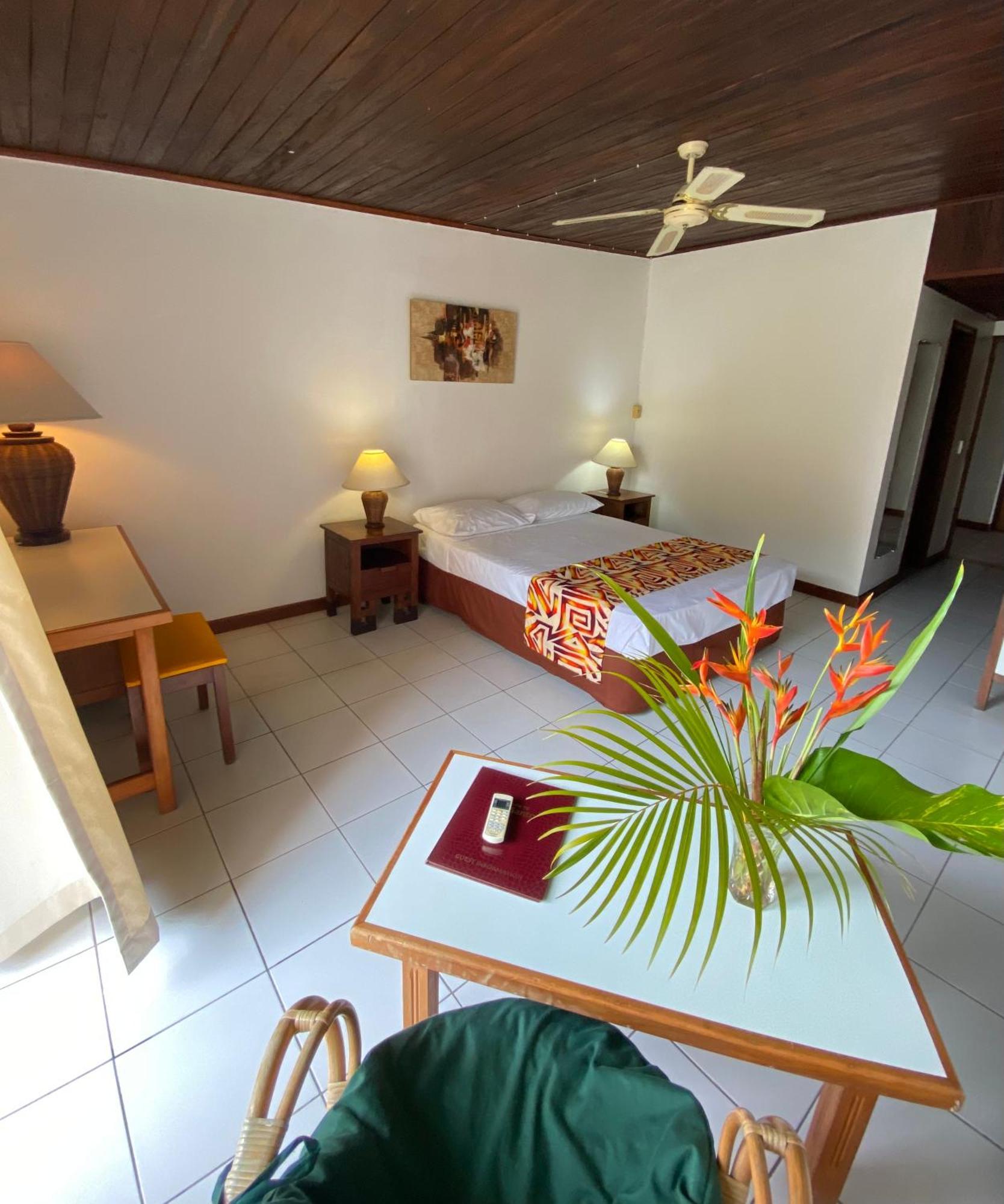 Hotel Santo Luganville Exterior foto